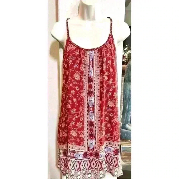 Hollister Spaghetti Strap Sundress in a Red Floral Print - Picture 4 of 10